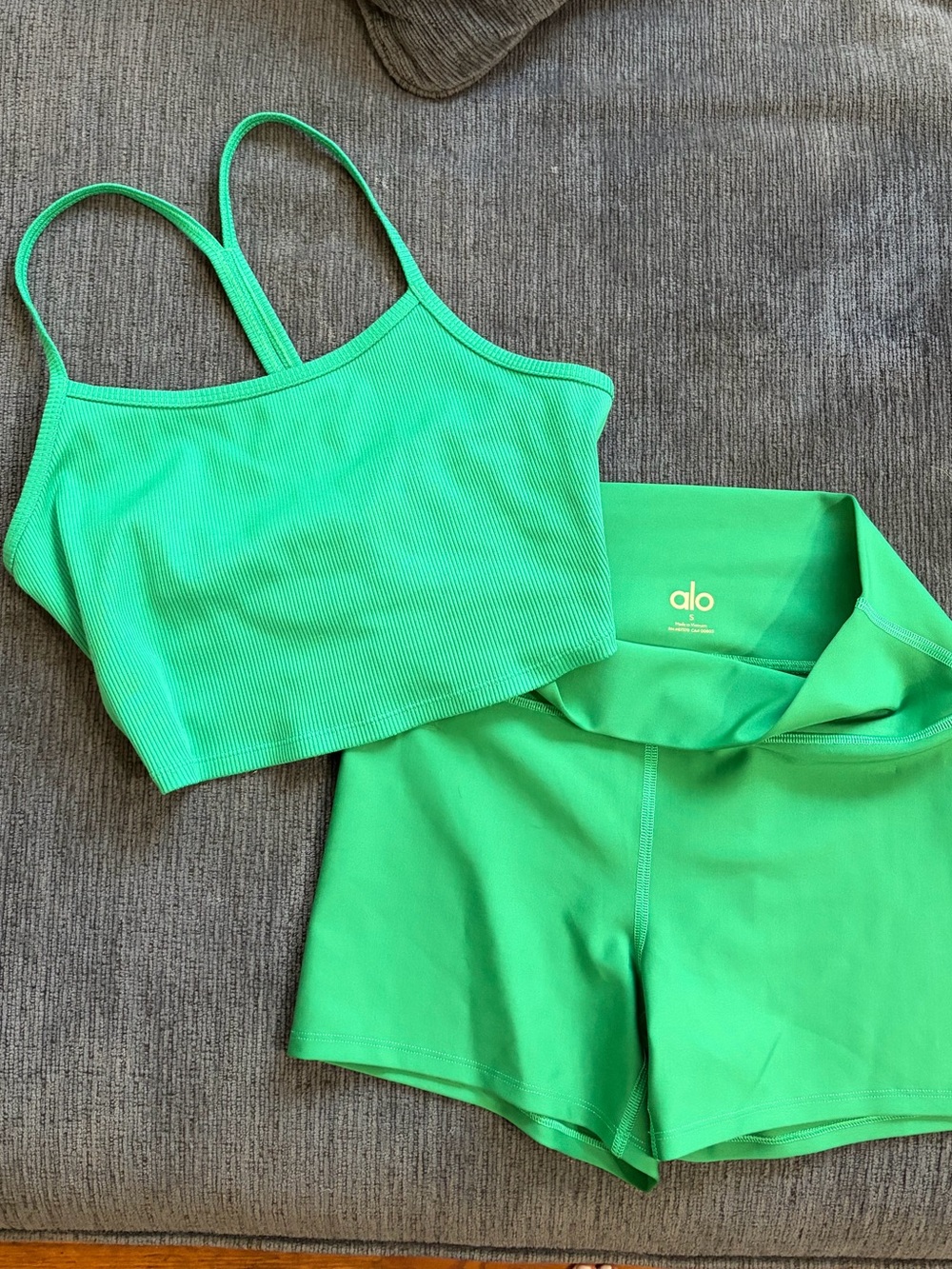 Alo Cropped Tank & Shorts Set